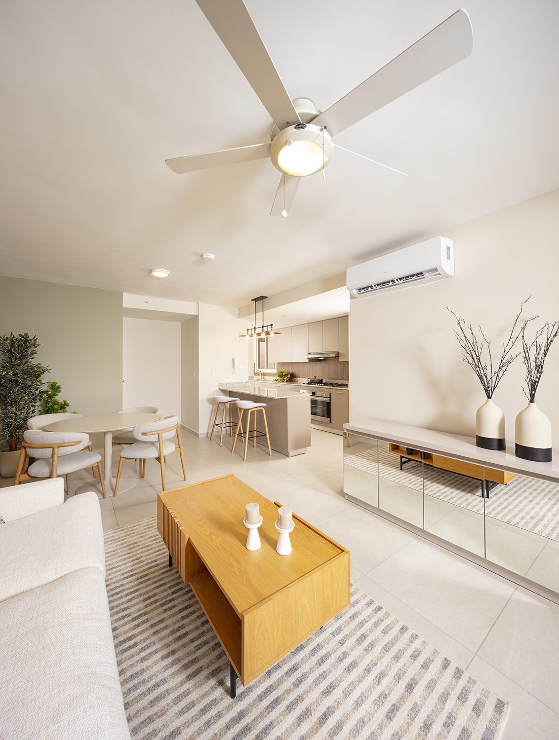 Apartamento A-B — Torres de Versalles II