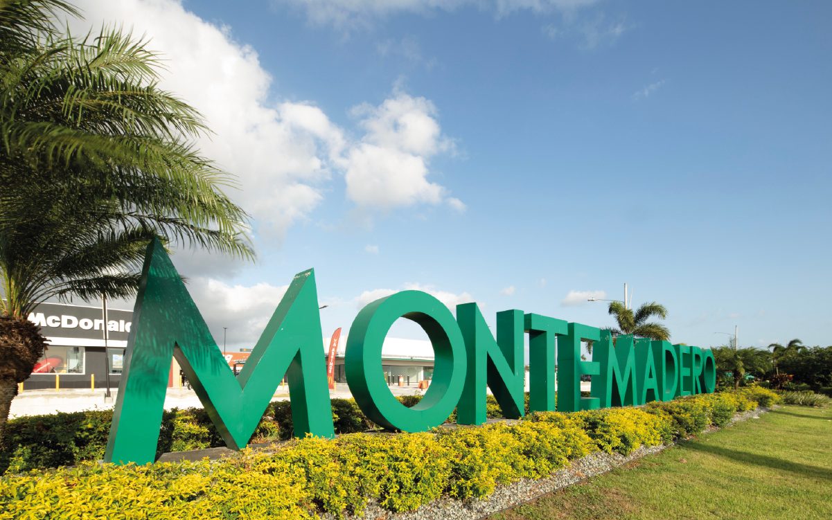 Letrero de Montemadero en Panamá Este